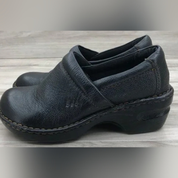 BOC BORN Clogs Womens 7 Black Leather Slip On Comfort Shoes - Picture 13 of 13
